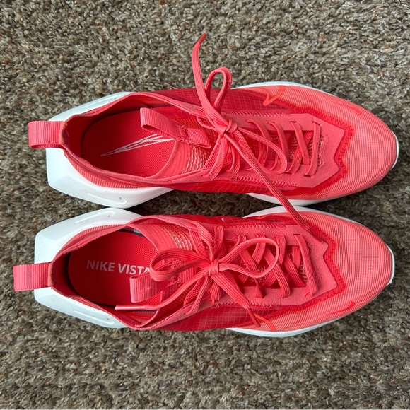 Nike Shoes - Nike Vista Lite
